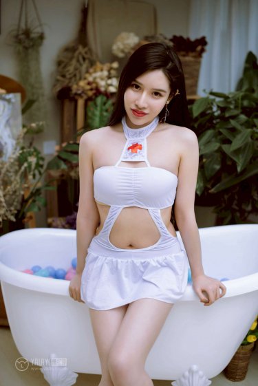 美女的女脚奴(女女)